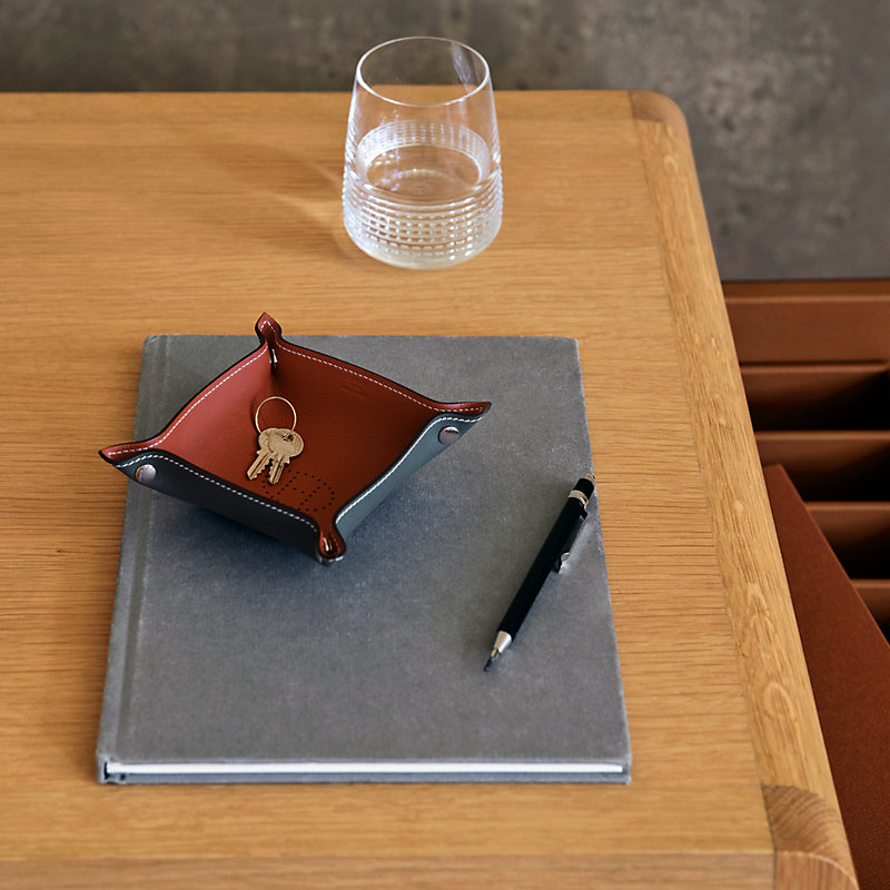 Mises et Relances Desk mini change tray - Orange | Hermès Mainland